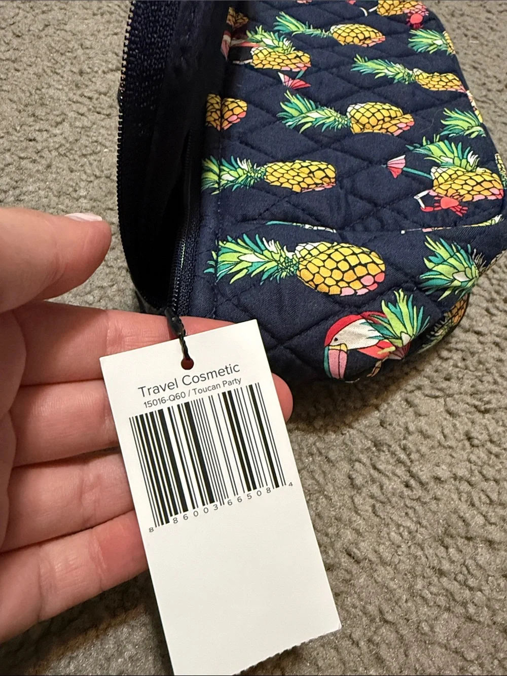 Vera Bradley cosmetic bag Pineapple Print- Brand New